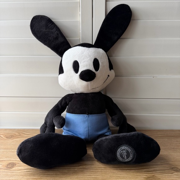 Disney | Toys | Disney Store Authentic Oswald The Lucky Rabbit Stuffed ...